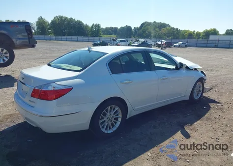 2011 Hyundai Genesis 3.8 z USA, uszkodzony, nr VIN KMHGC4DE8BU140422